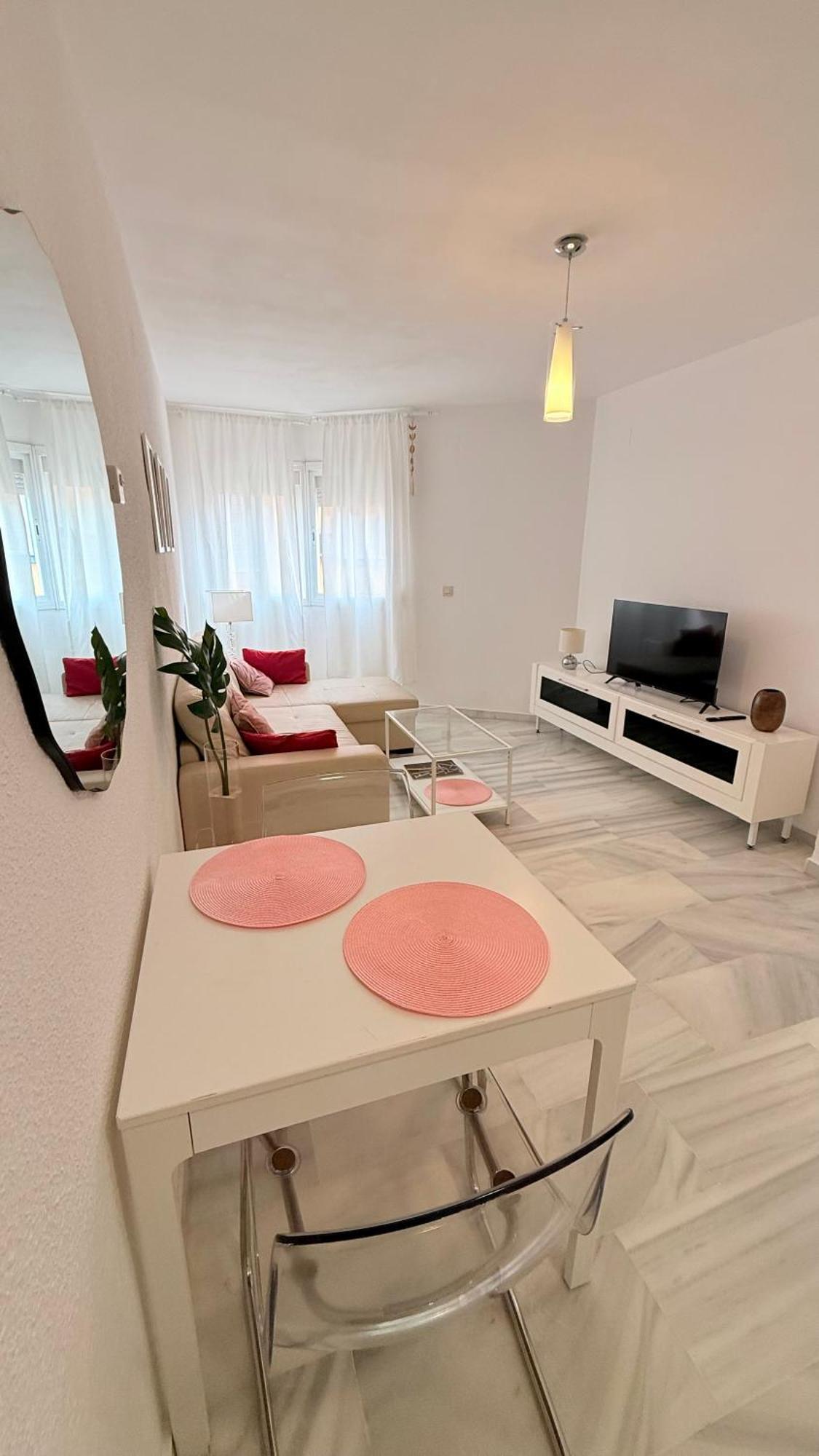 Apartamento Aretusa El Velero Захара де лос Атунес Екстериор снимка